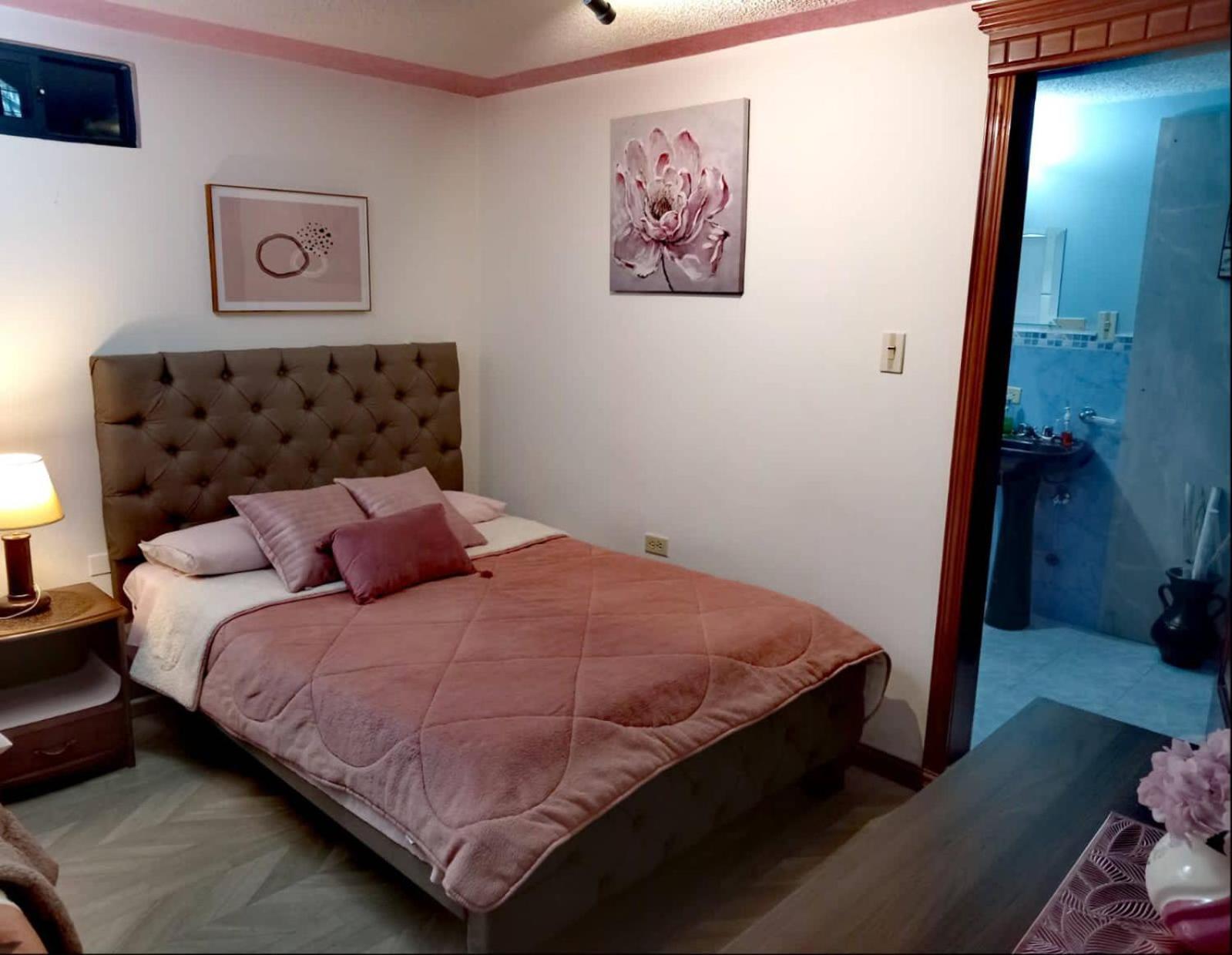 Jardines Ambato Hotel ภายนอก รูปภาพ